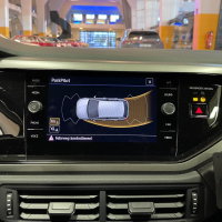 Ausilio al parcheggio posteriore VW Polo AW con pacchetto retrofit display ottico