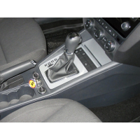 Retrofit Bear-Lock gearshift lock in the BMW X1 F48 with normal automatic selector lever
