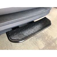 Step as a boarding aid for VW Crafter Type SY with original trailer hitch