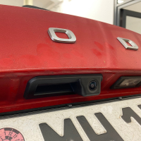 SKODA Karoq NU7 Rückfahrkamera Rear View Nachrüstpaket, Variante High mit dynamischen Hilfslinien