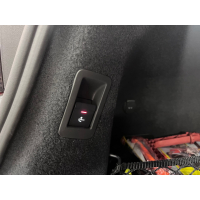 Achteraf monteren van een trekhaak in de Audi A8 Type 4N...