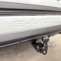 Coding activation of a retrofitted trailer hitch in the...