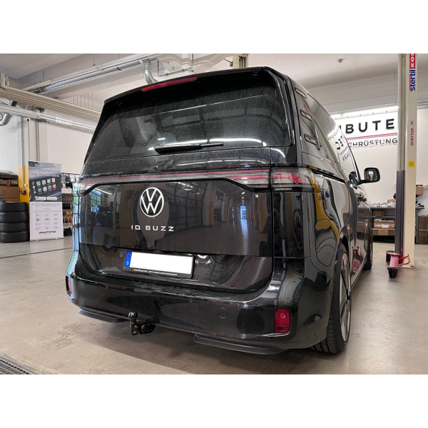 Retrofitting a trailer hitch in the VW ID. Buzz (complete including coding)