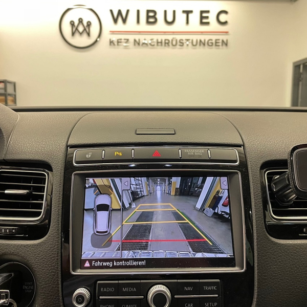 VW Touareg 7P Rückfahrkamera bis 01.11.2015 Rear View Nachrüstpaket