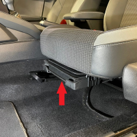 VW T-Roc A11 D11 Sürücü koltuğunun altında...