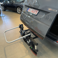 Uebler I21 Z90 Fahrradträger AHK Kupplungsträger 90° abklappbar für 2 Fahrräder, mit Carbonschutz