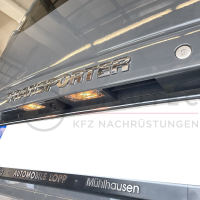 VW T6.1 Nachrüstsatz Original VW Rückfahrkamera Rear View Nachrüstpaket, für Fahrzeuge mit Flügeltüren, inkl. lackierfähiger Griffleiste (bereits grundiert)