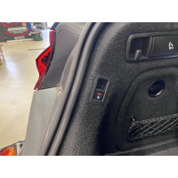 Audi A5 F5 B9 Anschlusspaket für schwenkbare Anhängerkupplung, bestehend aus Kabelsatz, Steuergerät, Taster und Schrauben