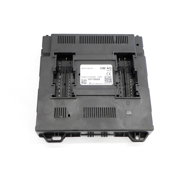 VW Amarok S6 Facelift central electrics / on-board power supply control unit / BCM Highline