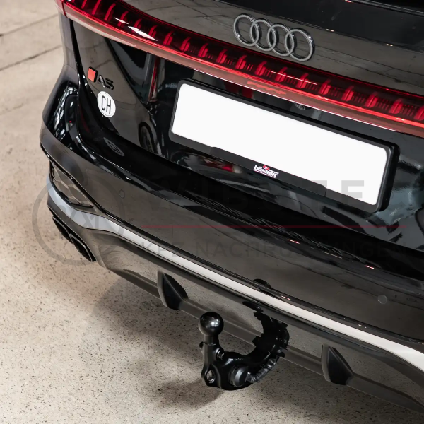 Achteraf inbouwen van een trekhaak in de Audi A5 FU B10 (compleet inclusief online codering en documentatie terug naar de fabriek)