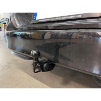 VW ID.Buzz aansluitpakket voor zwenkbare trekhaak, bestaande uit kabelset, bedieningseenheid, knop en schroeven