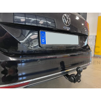 Retrofitting a trailer hitch in the VW Passat B8 (complete including coding)
