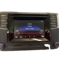 Original Volkswagen RCD330 Composition Media Radio mit Bluetooth, Touchscreen, CD, USB,  Mirrorlink, Kameraeingang