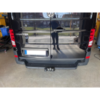Retrofitting a trailer hitch in the VW Crafter type SY/SZ (complete including coding)